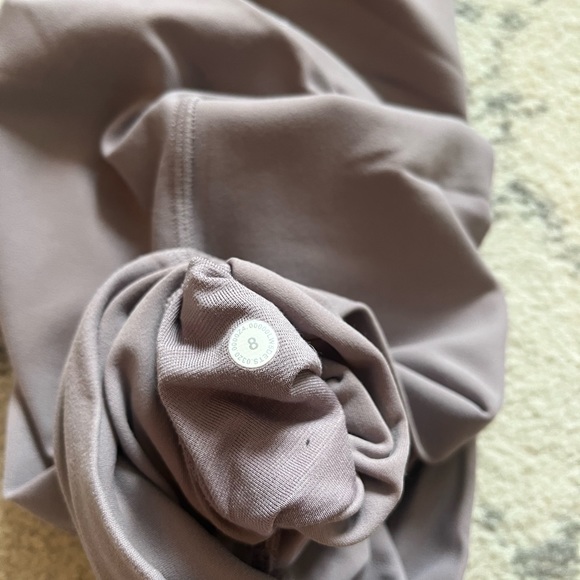 Lululemon Align scalloped 25” Violet - Picture 7 of 8